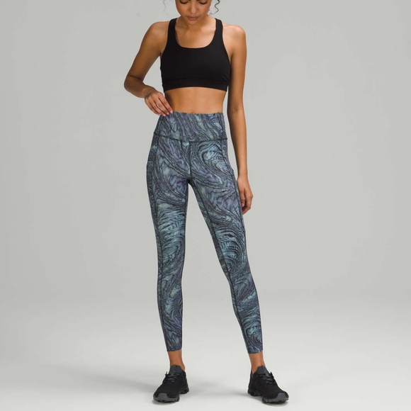 Lululemon Fast and Free Tight 25